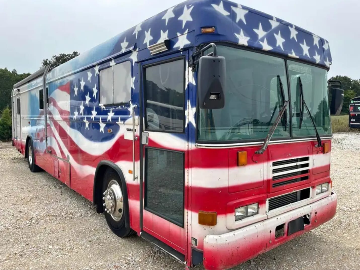 Front view of the Hillbilly Hydration mobile unit